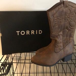 Extra Wide Calf Cowgirl Boots